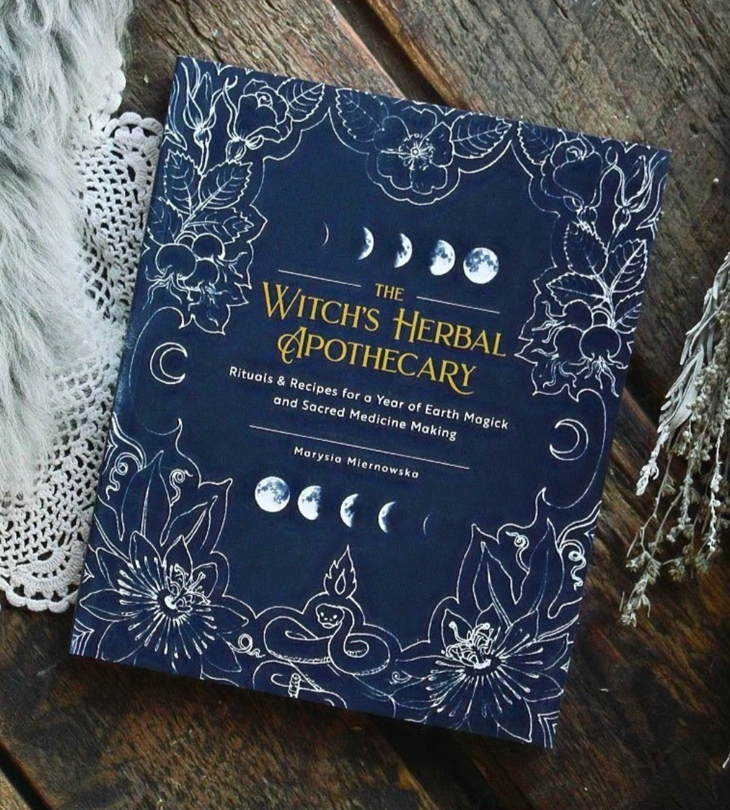 The Witches Herbal Apothecary - Marysia Miernowska