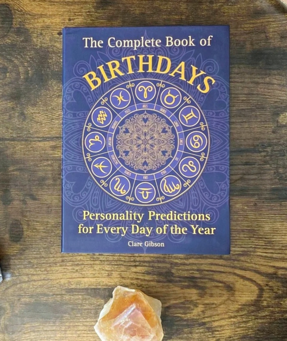 The Complete Book of Birthdays - Clare Gibson